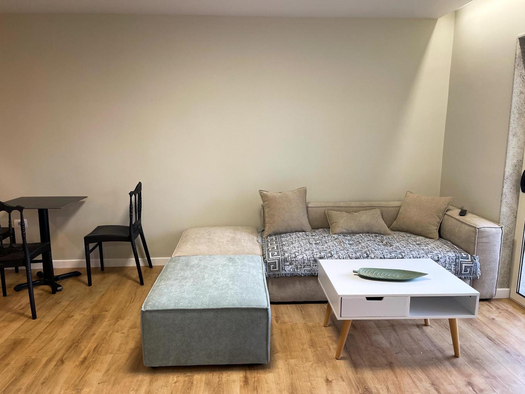 Apartment Wanderlust Bazaar Tirana
